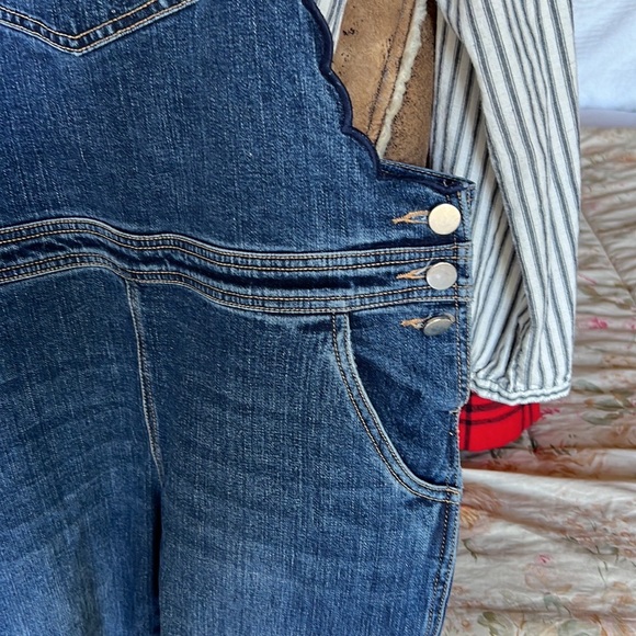 Wyse Dungarees/Overalls. Size large or 3 - Picture 6 of 8